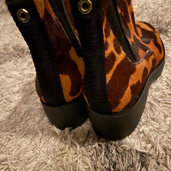 NWOT Louise Et Cie leopard Chelsea boots - Picture 5 of 6